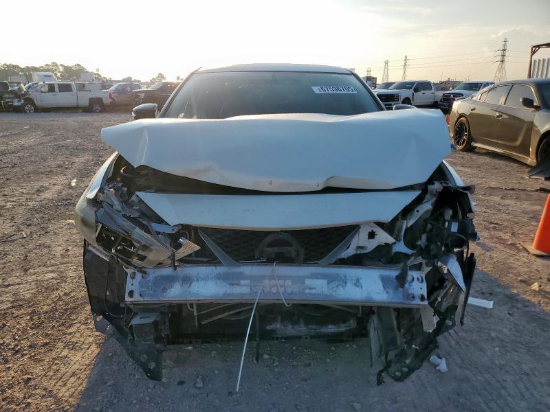 Фото 5 с аукциона – 2016 NISSAN MAXIMA с VIN 1N4AA6AP4GC441614