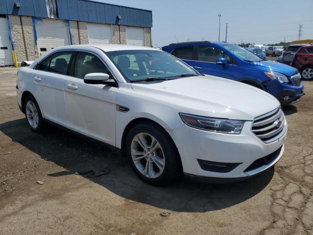 Photo 4 from auction – 2015 FORD TAURUS SEL with VIN 1FAHP2E83FG147945