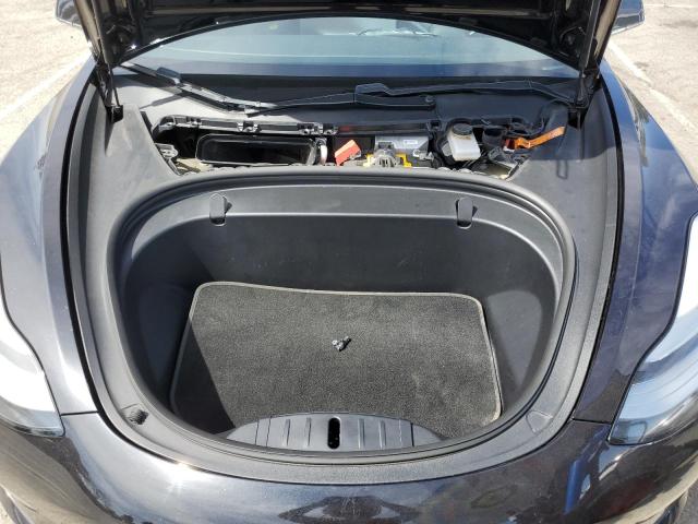 Photo 11 from auction – 2018 TESLA MODEL 3 with VIN 5YJ3E1EA8JF071097