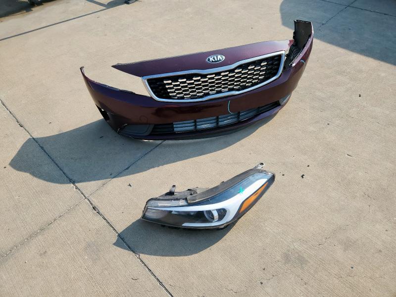 Photo 12 from auction – 2018 KIA FORTE LX with VIN 3KPFK4A71JE259791
