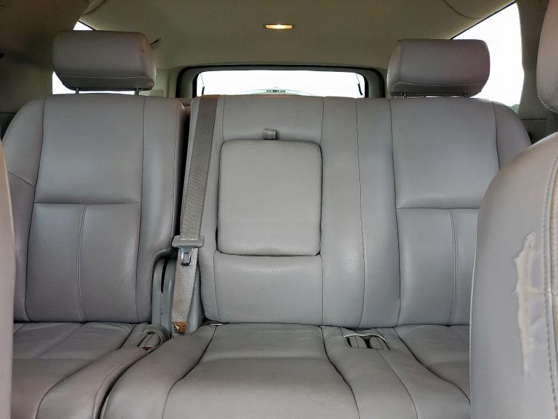 Photo 10 from auction – 2007 CHEVROLET SUBURBAN C with VIN 3GNFC16017G298912