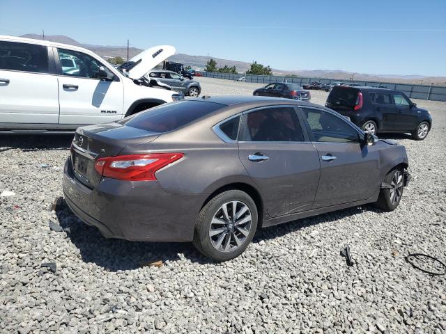 Photo 3 from auction – 2017 NISSAN ALTIMA 2.5 with VIN 1N4AL3AP3HC170894