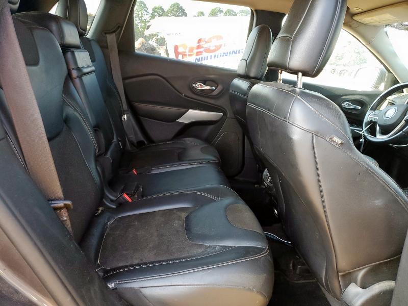 Photo 11 from auction – 2018 JEEP CHEROKEE LATITUDE PLUS with VIN 1C4PJLLB8JD621815
