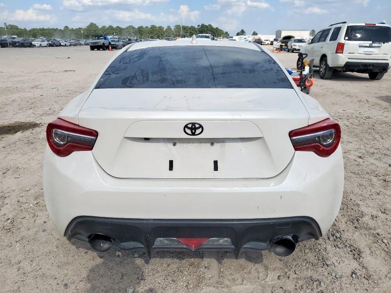 Photo 6 from auction – 2017 TOYOTA 86 BASE with VIN JF1ZNAA11H9711273