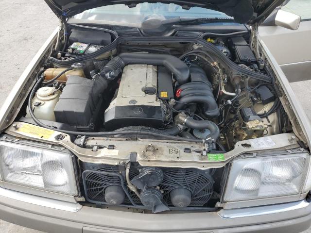 Photo 11 from auction – 1994 MERCEDES-BENZ E 320 with VIN WDBEA32E7RC095891