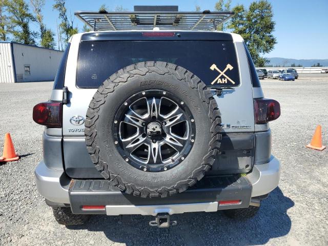 Photo 6 from auction – 2011 TOYOTA FJ CRUISER with VIN JTEBU4BF9BK109663