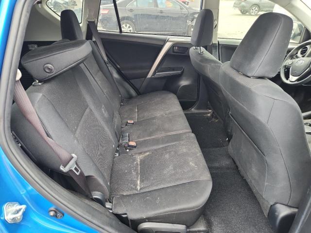 Photo 11 from auction – 2018 TOYOTA RAV4 LE with VIN JTMBFREV6JJ191130