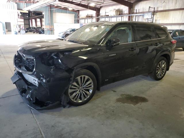 TOYOTA HIGHLANDER 2021 with VIN 5TDEBRCH0MS025375 - Photo from auction