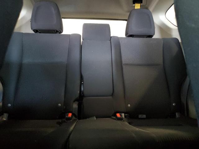 Photo 10 from auction – 2018 TOYOTA RAV4 LE with VIN JTMBFREV8JJ216965