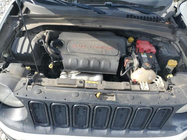 Photo 12 from auction – 2018 JEEP RENEGADE L with VIN ZACCJABBXJPH32808