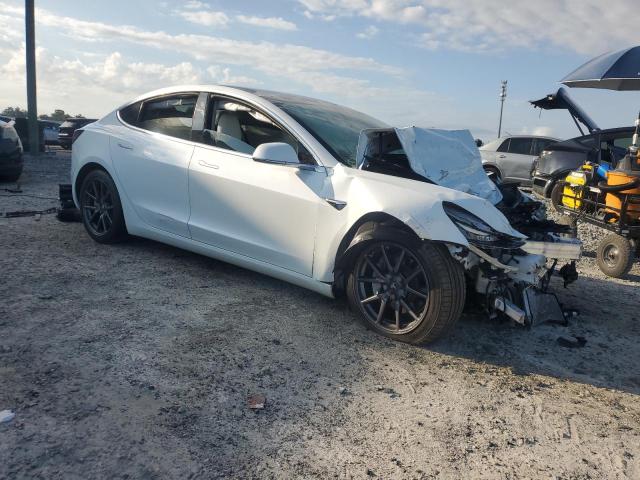 Photo 4 from auction – 2018 TESLA MODEL 3 with VIN 5YJ3E1EB9JF096762