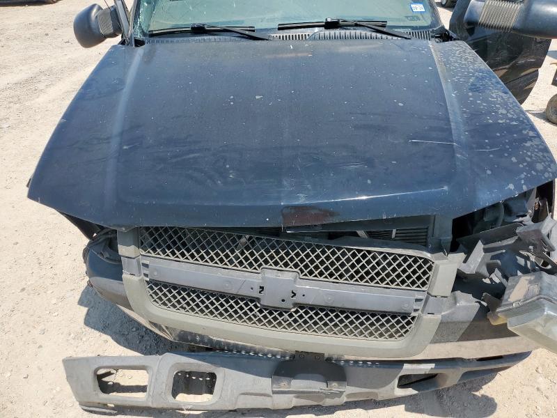 Photo 11 from auction – 2003 CHEVROLET SILVERADO with VIN 1GCJK33103F128132