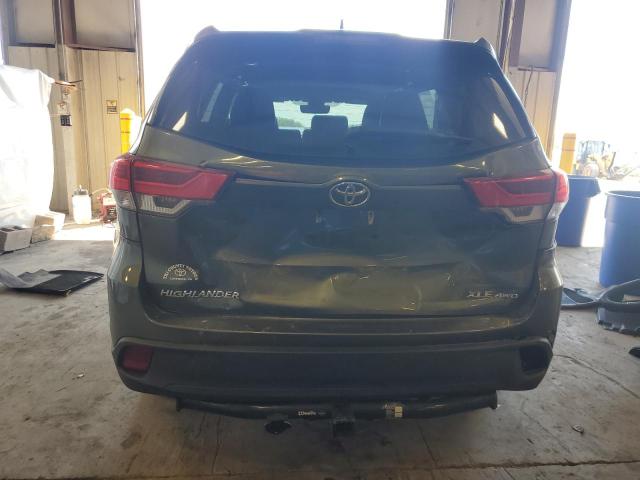 Photo 6 from auction – 2018 TOYOTA HIGHLANDER with VIN 5TDJZRFH8JS867074
