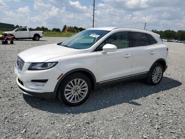 LINCOLN MKC 2019 with VIN 5LMCJ1C90KUL15220 - Photo from auction