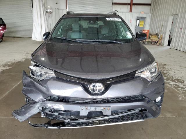 Photo 5 from auction – 2017 TOYOTA RAV4 SE with VIN JTMJFREV6HJ149871