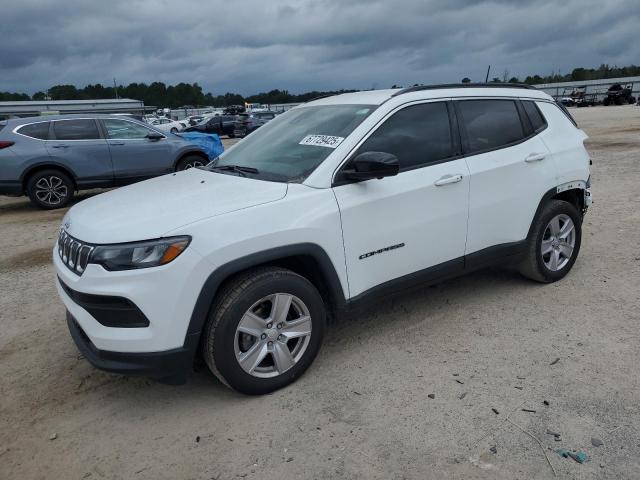 JEEP COMPASS LATITUDE 2022 with VIN 3C4NJCBB1NT228943 - Photo from auction
