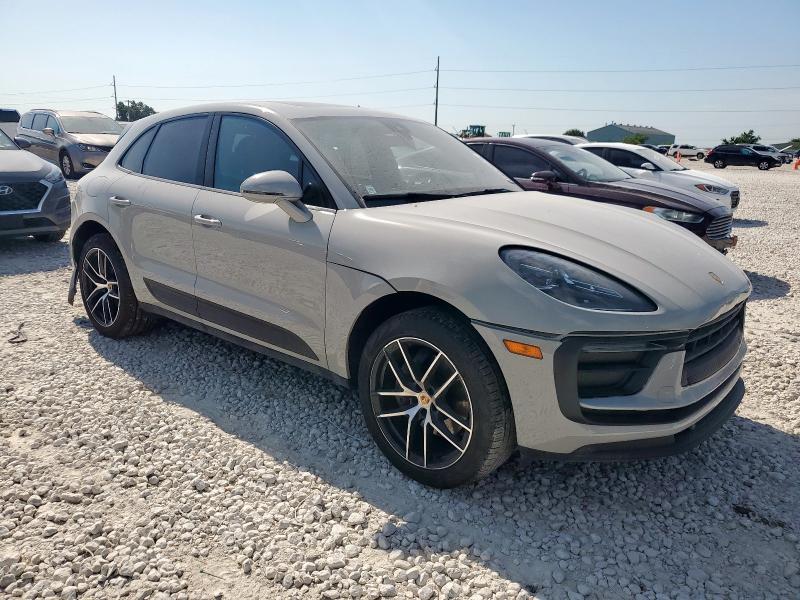 Photo 4 from auction – 2022 PORSCHE MACAN with VIN WP1AA2A50NLB01339