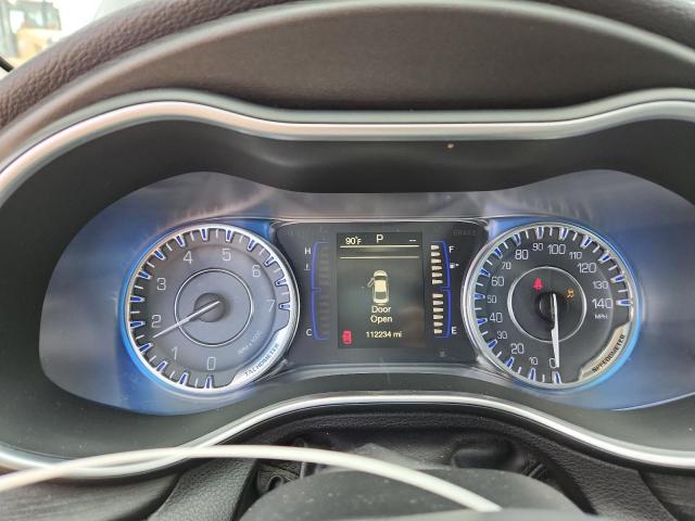 Photo 9 from auction – 2016 CHRYSLER 200 LIMITE with VIN 1C3CCCAB1GN120526
