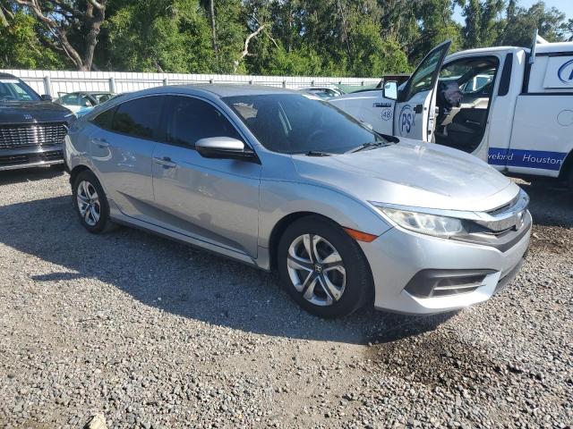 Photo 4 from auction – 2018 HONDA CIVIC LX with VIN 19XFC2F53JE029419