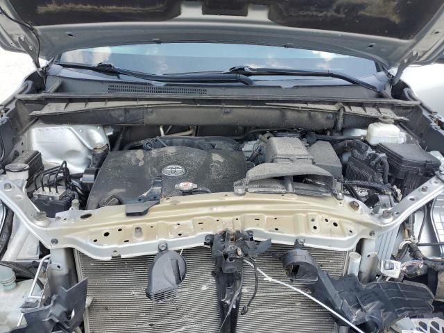 Photo 12 from auction – 2019 TOYOTA HIGHLANDER with VIN 5TDKZRFH8KS558498