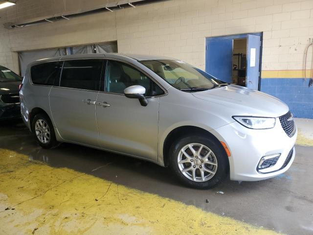 Photo 4 from auction – 2023 CHRYSLER PACIFICA TOURING with VIN 2C4RC1FG4PR556577