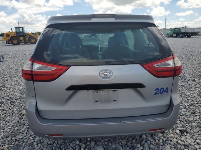 Photo 6 from auction – 2018 TOYT SIENNA L with VIN 5TDZZ3DC7JS949711