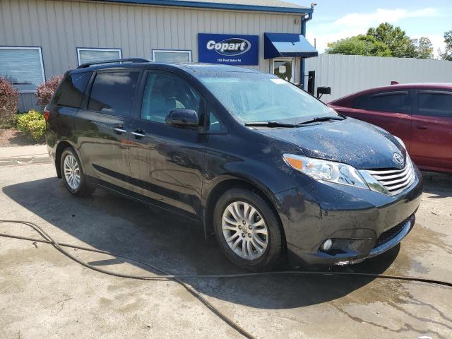 Photo 4 from auction – 2017 TOYOTA SIENNA XLE with VIN 5TDYZ3DC1HS890063