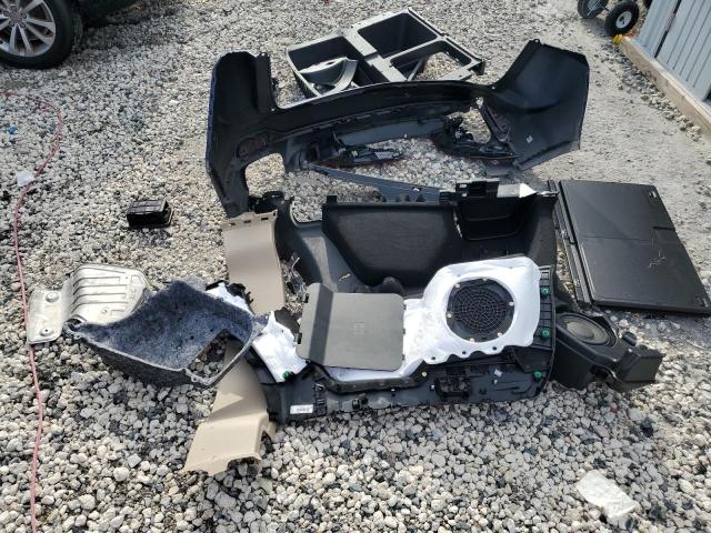 Photo 12 from auction – 2023 ACURA RDX with VIN 5J8TC2H3XPL025965
