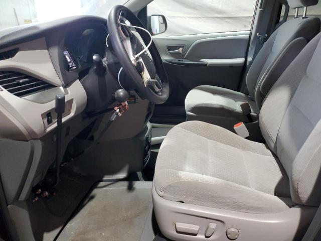 Photo 7 from auction – 2018 TOYOTA SIENNA LE with VIN 5TDKZ3DCXJS930409
