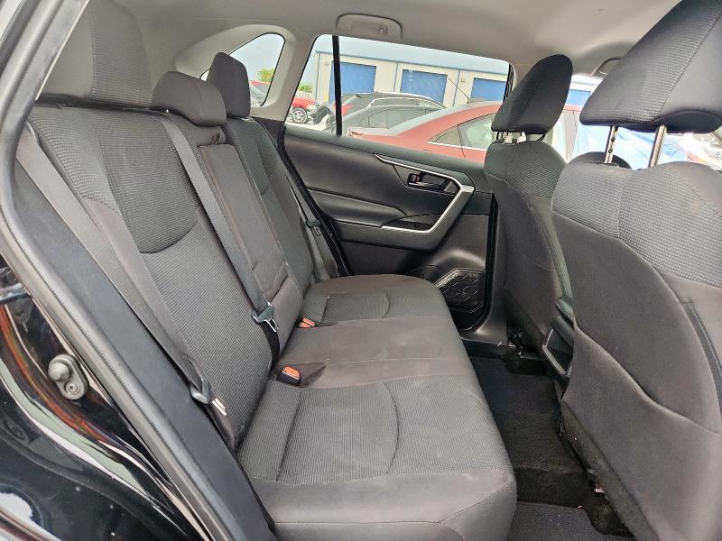 Photo 11 from auction – 2021 TOYOTA RAV4 LE with VIN 2T3H1RFV3MC124855