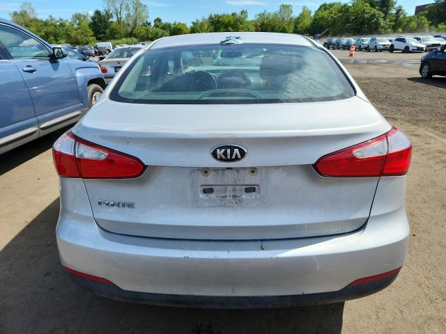 Photo 6 from auction – 2016 KIA FORTE LX with VIN KNAFX4A67G5478295