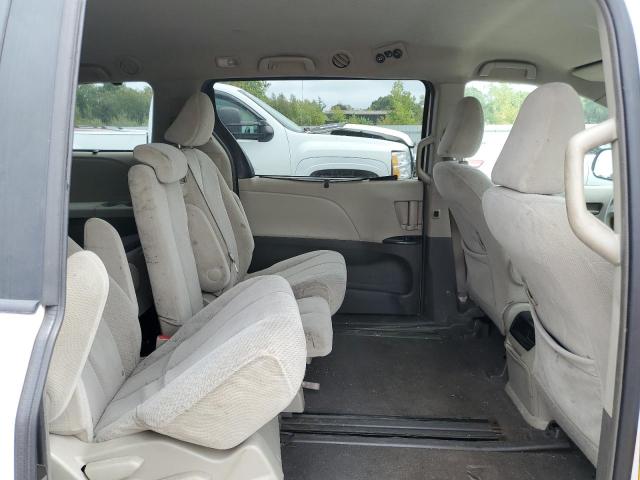 Photo 11 from auction – 2011 TOYOTA SIENNA LE with VIN 5TDKK3DC3BS017352