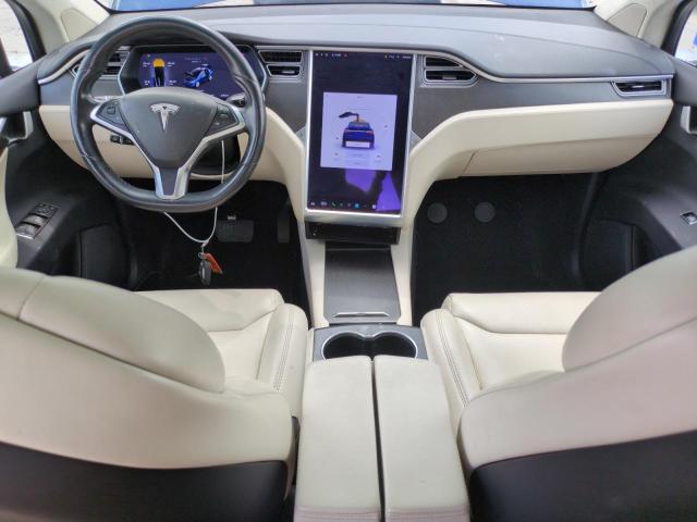 Photo 8 from auction – 2018 TESLA MODEL X with VIN 5YJXCAE2XJF090976