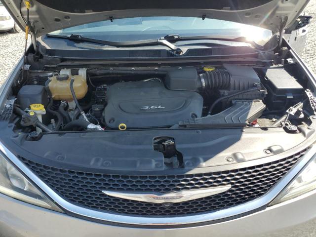 Photo 12 from auction – 2017 CHRYSLER PACIFICA L with VIN 2C4RC1GGXHR647711