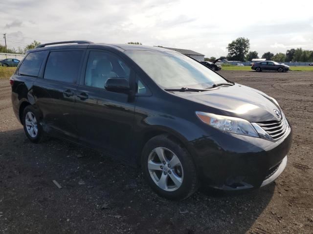 Photo 4 from auction – 2015 TOYOTA SIENNA LE with VIN 5TDKK3DC3FS620467