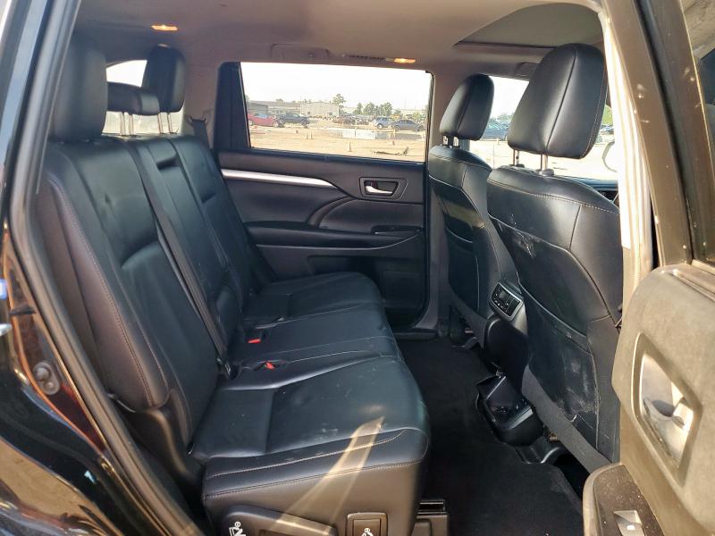 Photo 11 from auction – 2019 TOYOTA HIGHLANDER with VIN 5TDKZRFH6KS564929