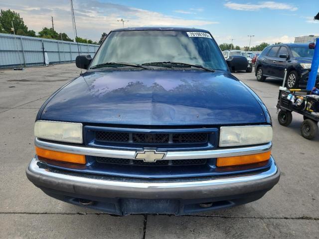 Photo 5 from auction – 2001 CHEVROLET BLAZER with VIN 1GNDT13W112161047