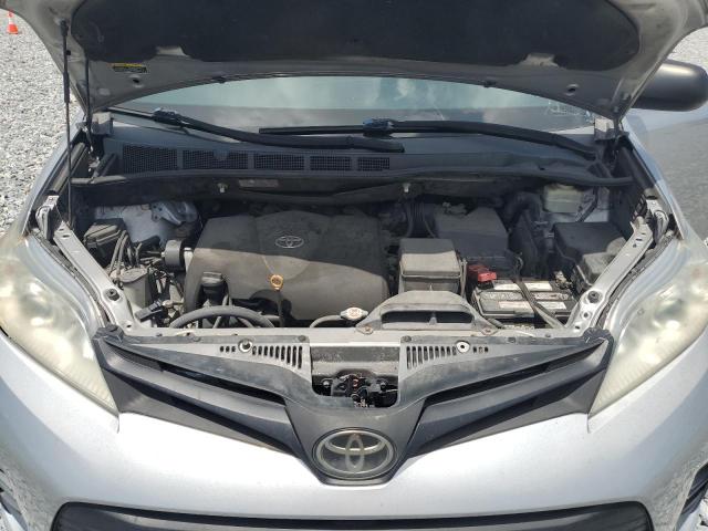 Photo 12 from auction – 2018 TOYT SIENNA L with VIN 5TDZZ3DC7JS949711