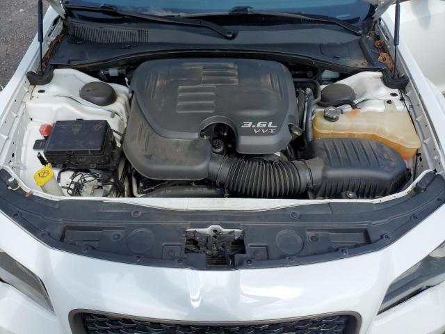 Photo 12 from auction – 2017 CHRYSLER 300 S with VIN 2C3CCABGXHH647473