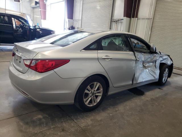 Photo 3 from auction – 2012 HYUNDAI SONATA GLS with VIN 5NPEB4AC8CH480439
