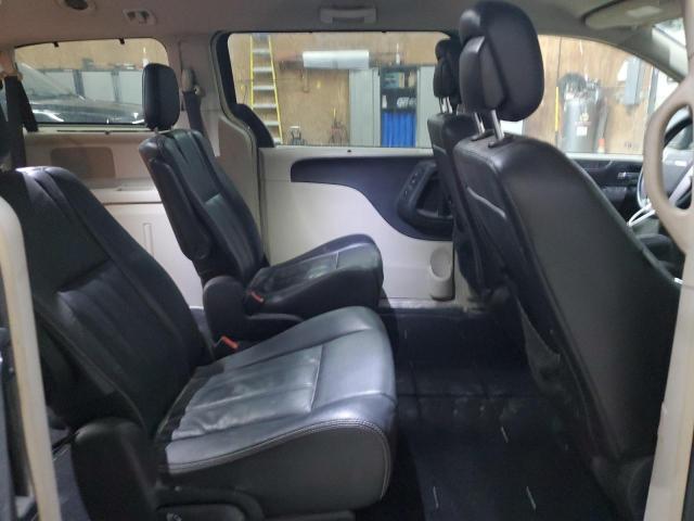 Photo 11 from auction – 2015 CHRYSLER TOWN & COU with VIN 2C4RC1CG3FR514243