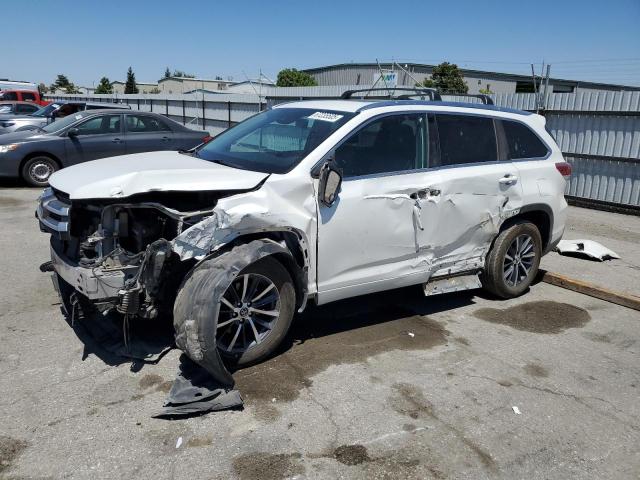 TOYOTA HIGHLANDER SE 2017 with VIN 5TDKZRFH7HS224973 - Photo from auction