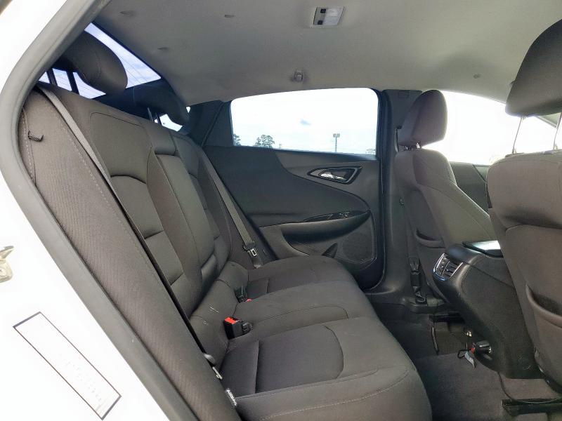 Photo 10 from auction – 2018 CHEVROLET MALIBU LT with VIN 1G1ZD5ST7JF207279