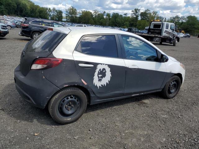 Photo 3 from auction – 2011 MAZDA MAZDA2 with VIN JM1DE1HZ8B0111930