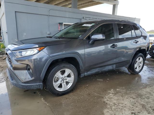 TOYOTA RAV4 XLE 2021 with VIN 2T3W1RFV0MC123749 - Photo from auction