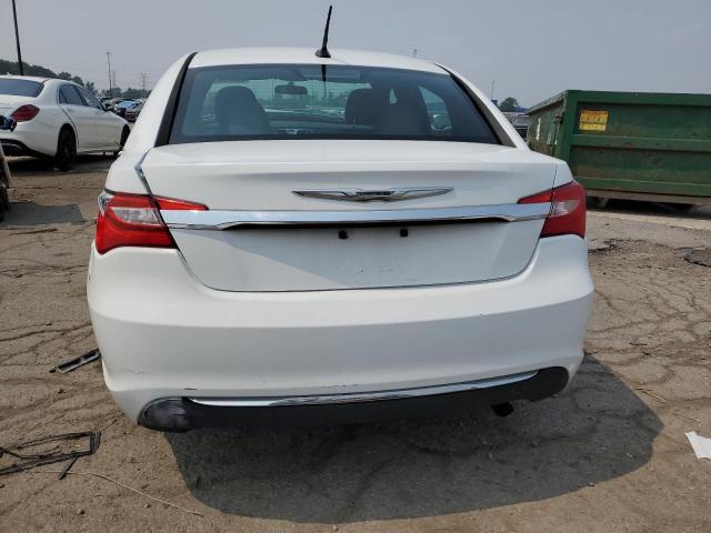 Photo 6 from auction – 2013 CHRYSLER 200 TOURIN with VIN 1C3CCBBB4DN695336