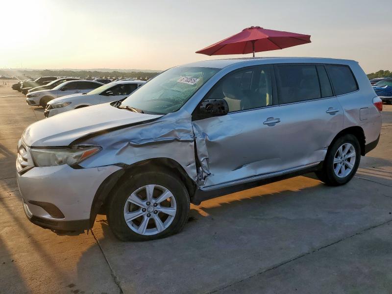 TOYOTA HIGHLANDER 2013 with VIN 5TDZA3EHXDS037175 - Photo from auction