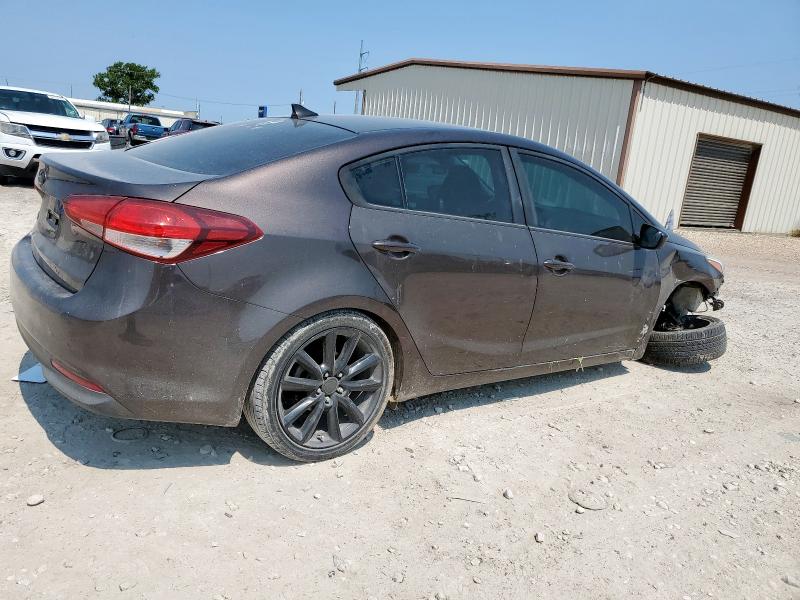 Photo 3 from auction – 2017 KIA FORTE LX with VIN 3KPFK4A72HE068634