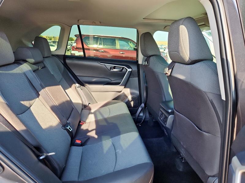 Photo 11 from auction – 2024 TOYOTA RAV4 XLE with VIN 2T3W1RFVXRC289218