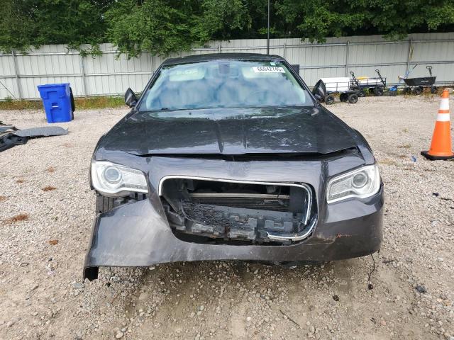 Photo 5 from auction – 2017 CHRYSLER 300 LIMITED with VIN 2C3CCAAG2HH577520